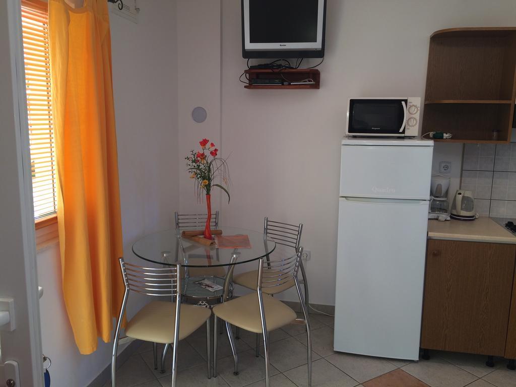 Apartment Kolundzic โนวีวีโนดอลสกี ห้อง รูปภาพ