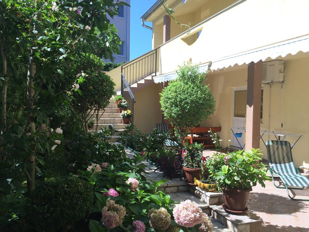 Apartment Kolundzic โนวีวีโนดอลสกี ภายนอก รูปภาพ