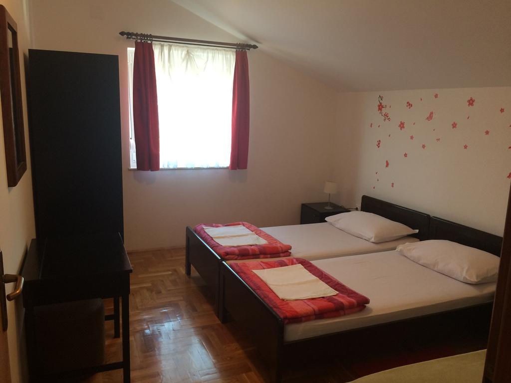 Apartment Kolundzic โนวีวีโนดอลสกี ห้อง รูปภาพ