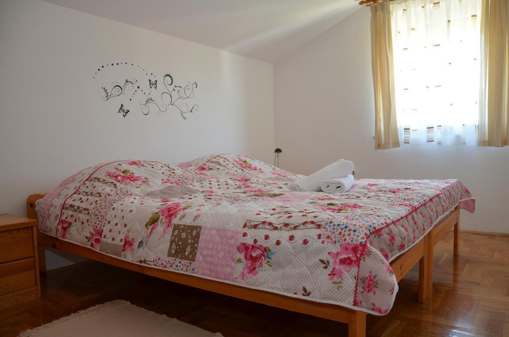 Apartment Kolundzic โนวีวีโนดอลสกี ภายนอก รูปภาพ